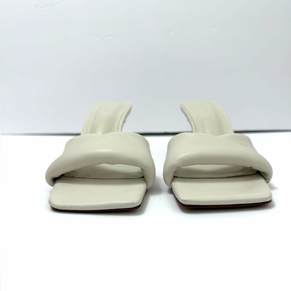 Tony Bianca Alexa Kitten Heel Nappa Leather Square Toe in Dove Cream Size 6.5 - Picture 3 of 15